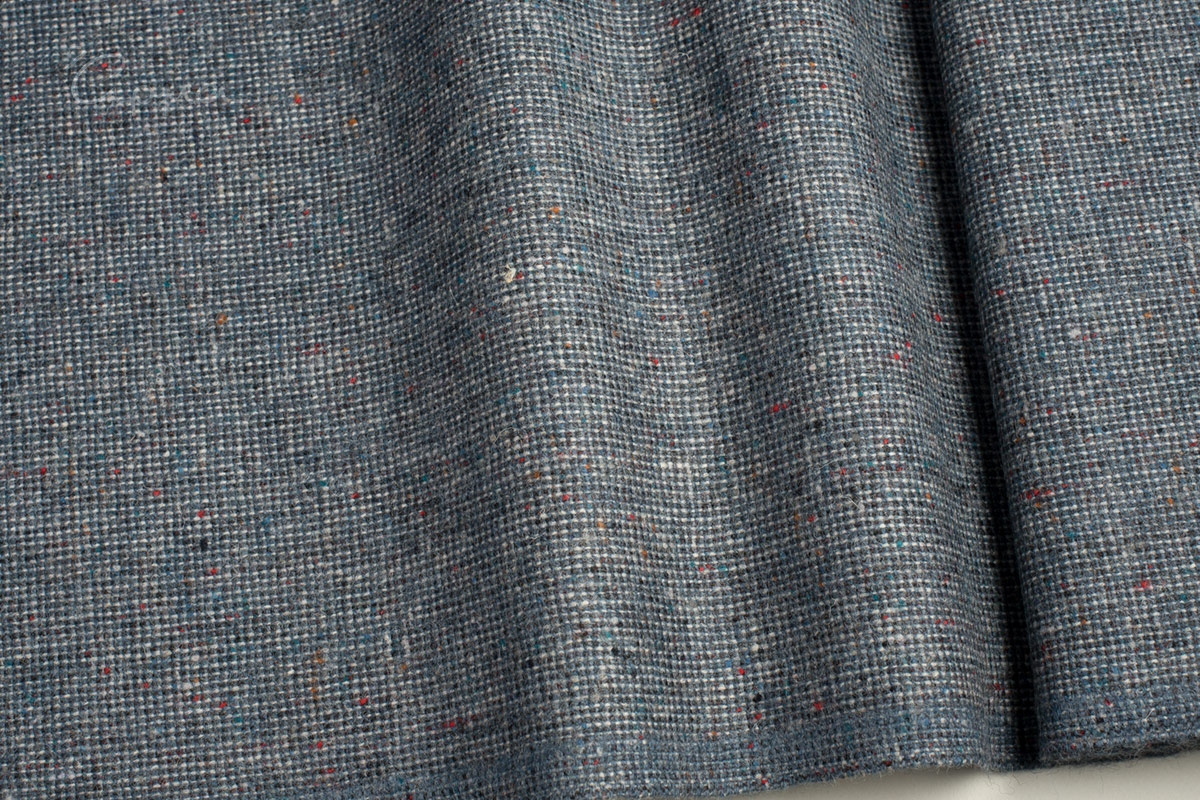 ALL WOOL FABRIC- TWEED MOTIF- GRAY, BLUE COLOR