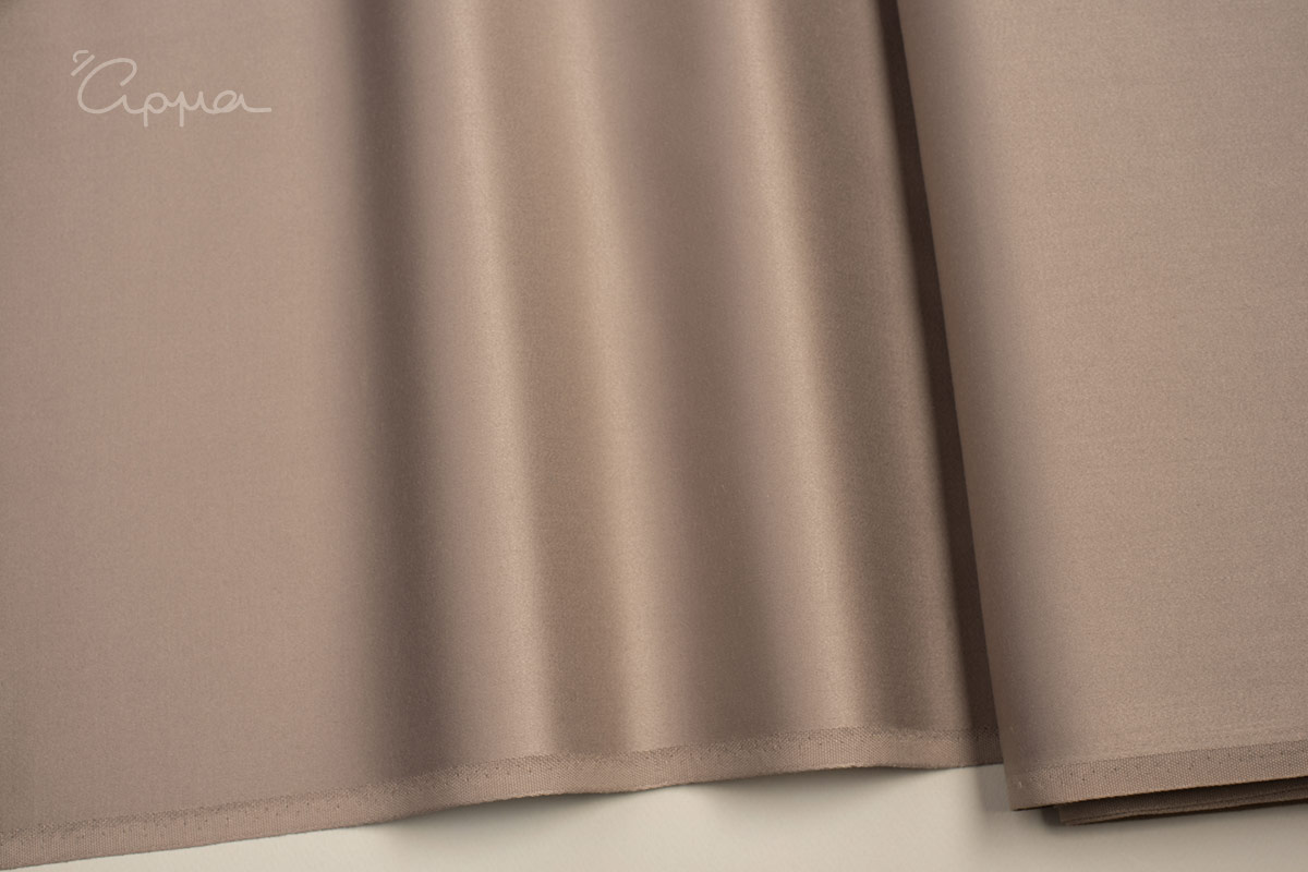 ΟΛΟΜΑΛΛΟ ΥΦΑΣΜΑ - ΓΥΑΛΙΣΤΕΡΟ - ΓΚΡΙ ΜΠΕΖ ΧΡΩΜΑ