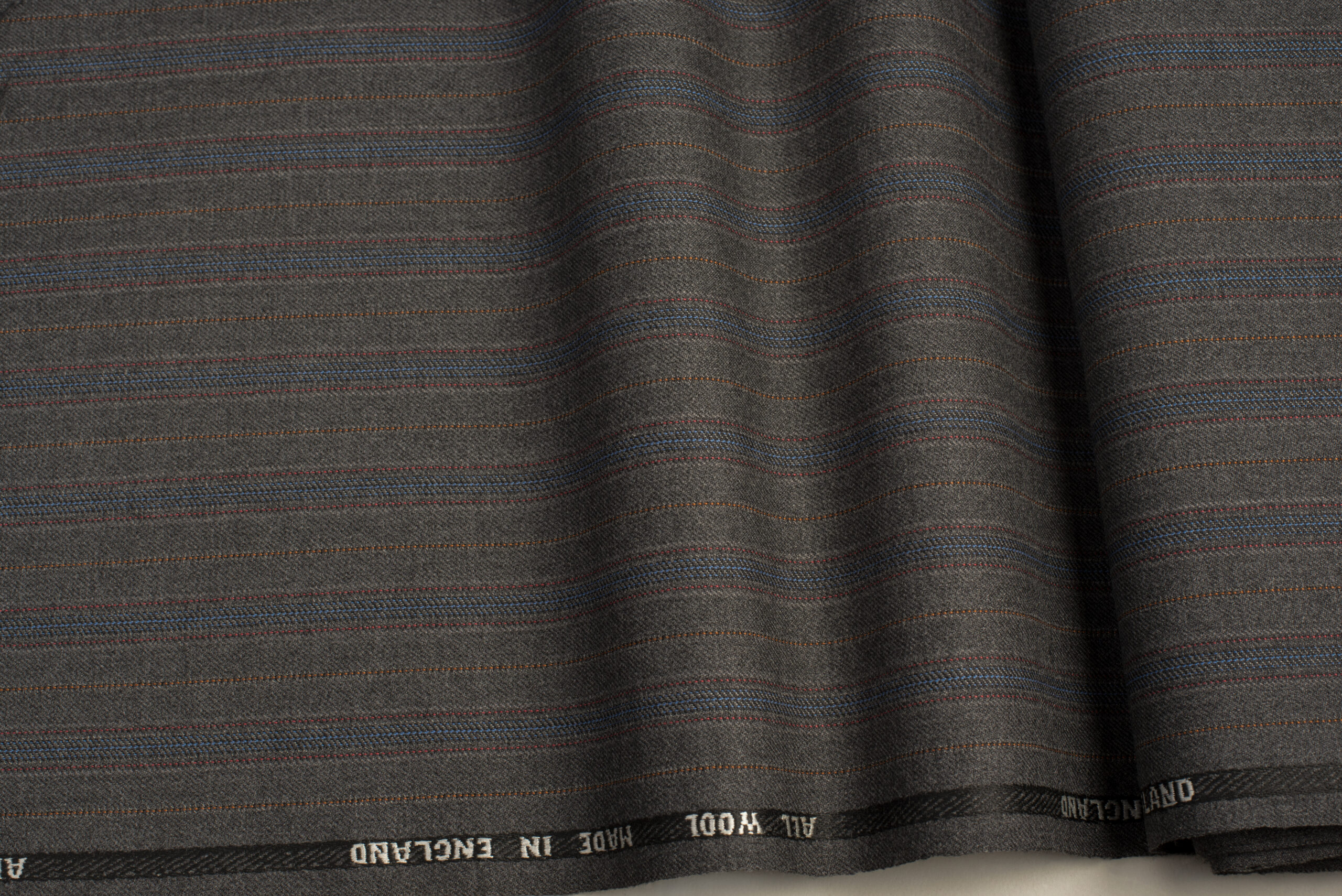 ΟΛΟΜΑΛΛΟ ΥΦΑΣΜΑ - ΡΙΓΕ ΣΧΕΔΙΟ - ΓΚΡΙ, ΚΟΚΚΙΝΟ, ΜΠΛΕ ΧΡΩΜΑ