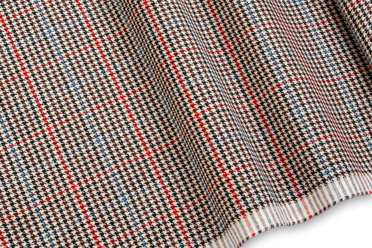 malli-kasmir-yfasma-italias-iboyar-kokkino-galazio-mpornto-chroma