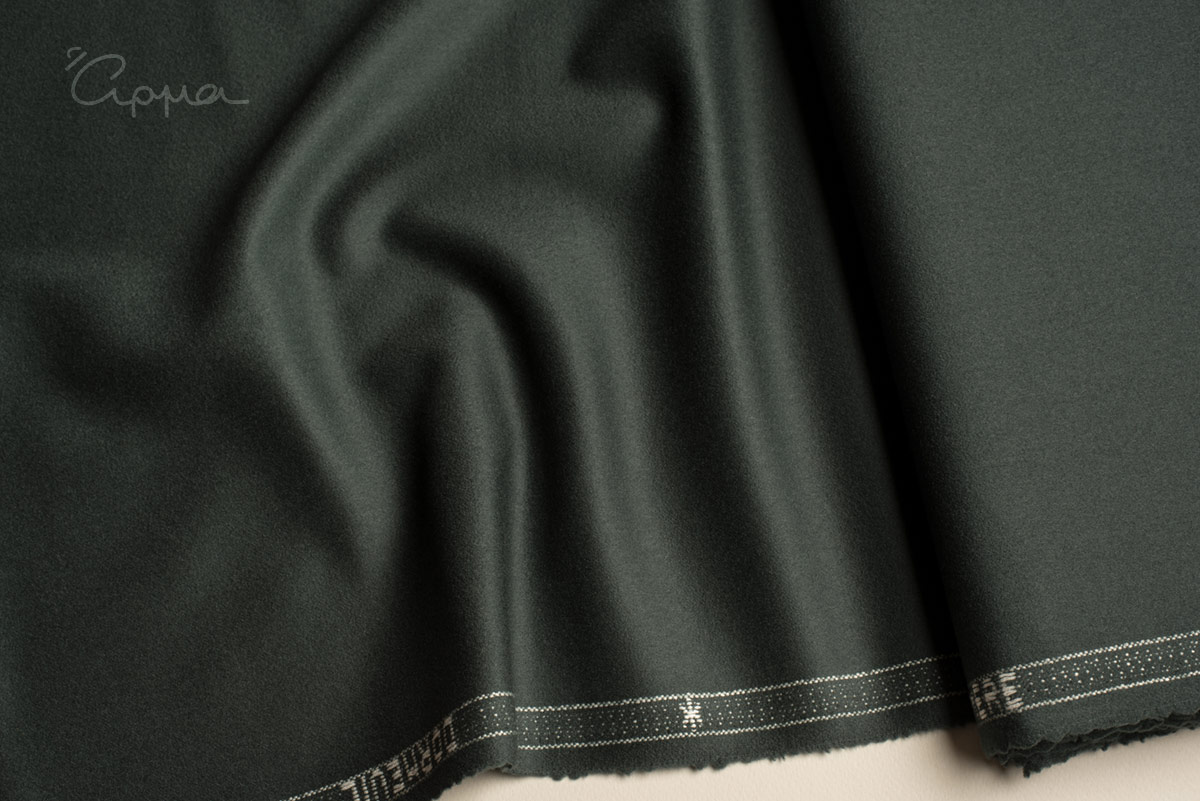 malli-cashmere-yfasma-petrol-chroma-dormeuil