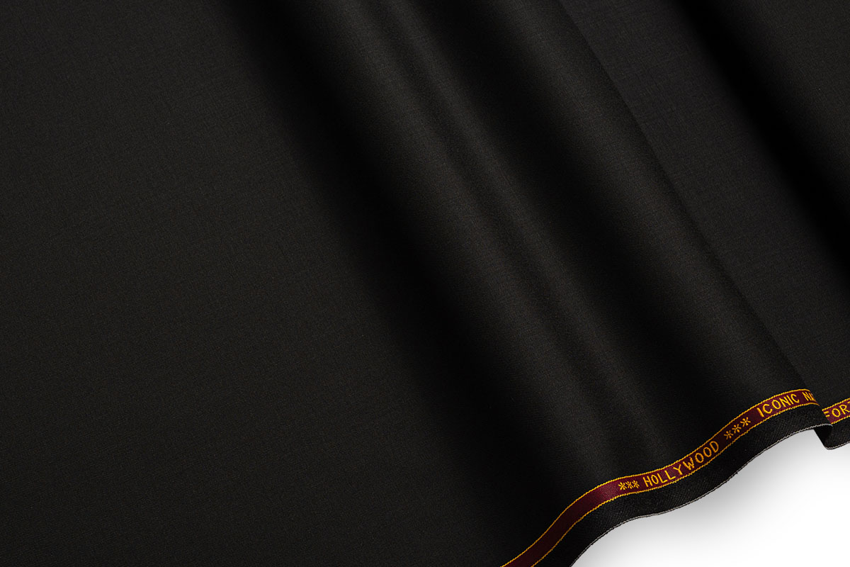 olomallo-yfasma-italias-mayro-chroma-diklono