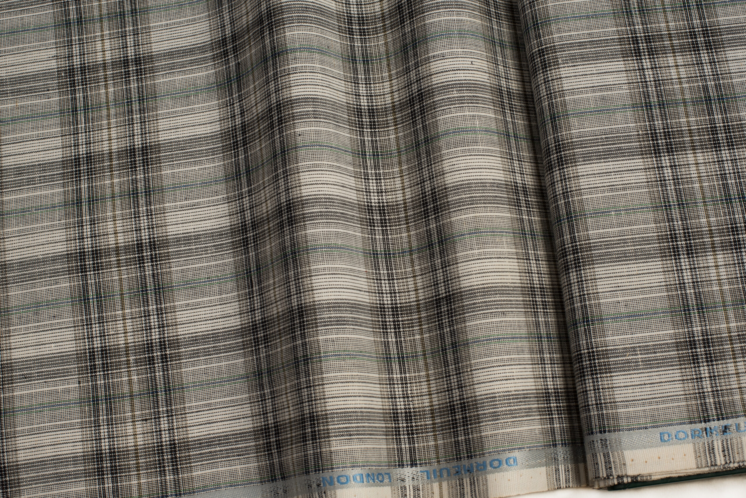 lino-polyester-yfasma-agglia-leyko-mayro-prasino-mple-ladi-chroma-overcheck-motibo